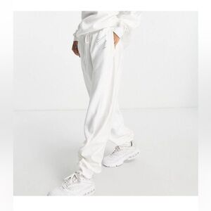 NWT Unique White w/Pleather Design